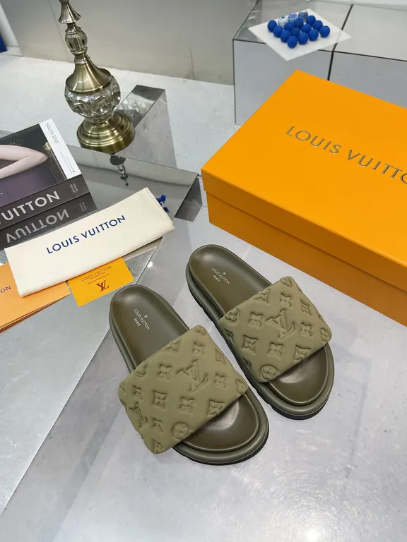 Louis Vuitton Shoe 